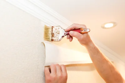 Pose de papier peint à Terrats — revêtements muraux et toiles de verre